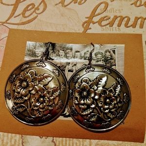 Paparazzi Earrings Light Weight Flower Disks